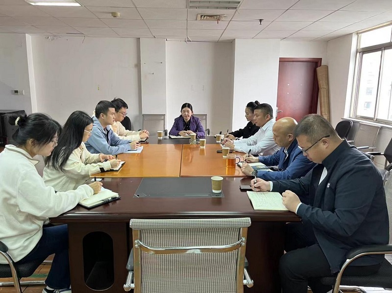 原生國(guó)貿(mào)公司召開(kāi)新員工座談會(huì)